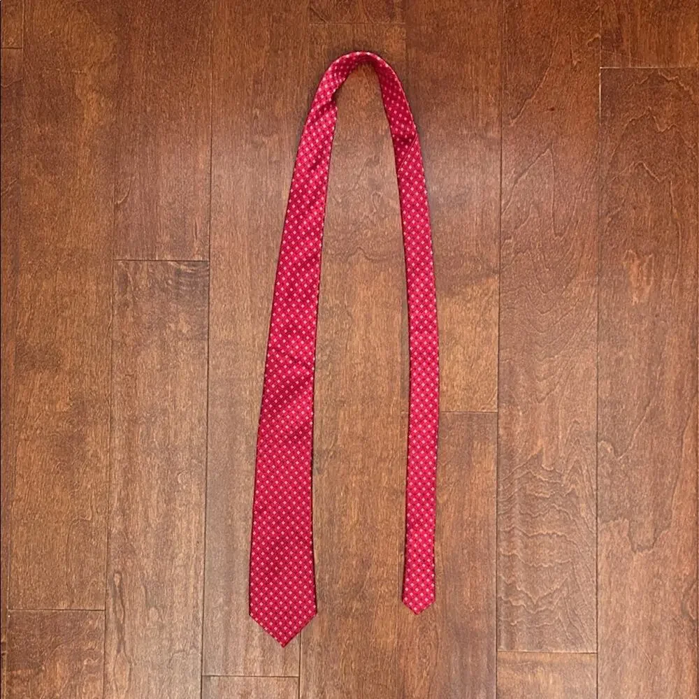Tommy Hilfiger Men's Red Micro-Pattern 100% Silk Tie, Perfect for the Office